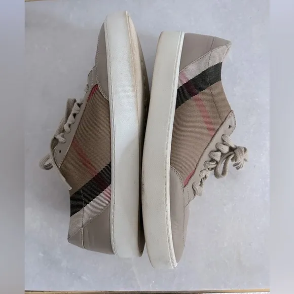 Authentic Burberry Salmond Vintage Nova Check Print Leather Sneakers W EU 38.5