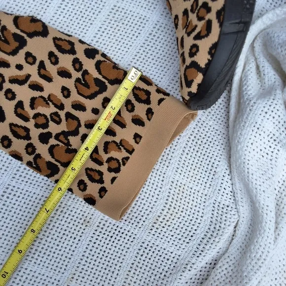 Avaline leopard knee high Stretch boots 10‎ NIB