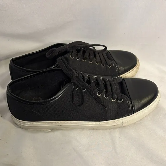 Axel Arigato Toe Low Top Sneakers Size 11 Black  Canvas and Leather