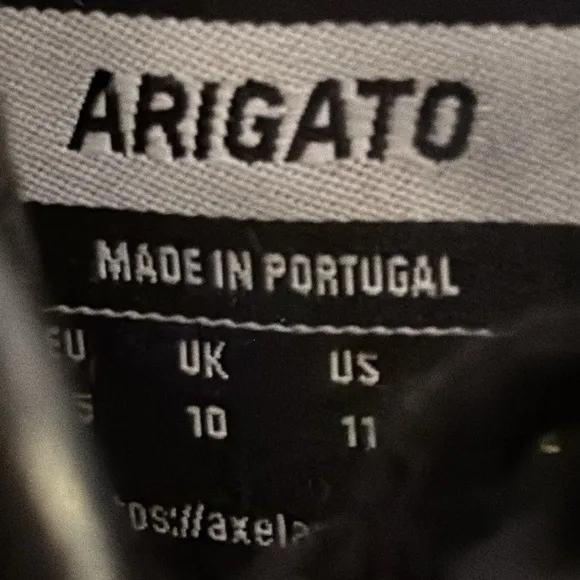 Axel Arigato Toe Low Top Sneakers Size 11 Black  Canvas and Leather