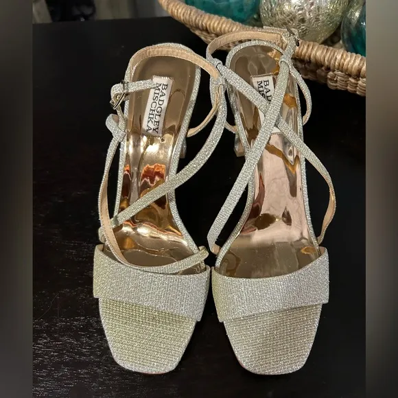 Badgley Mischka Ebiza Elegant Gold Glitter Strappy Heels Size 10 New