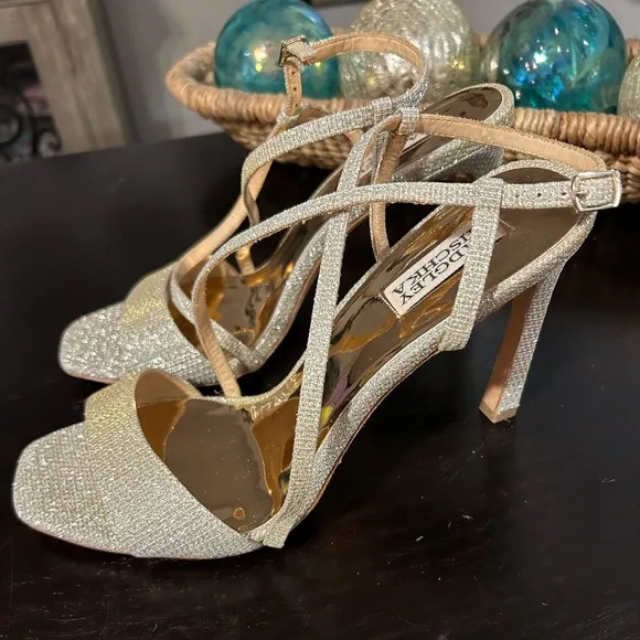 Badgley Mischka Ebiza Elegant Gold Glitter Strappy Heels Size 10 New