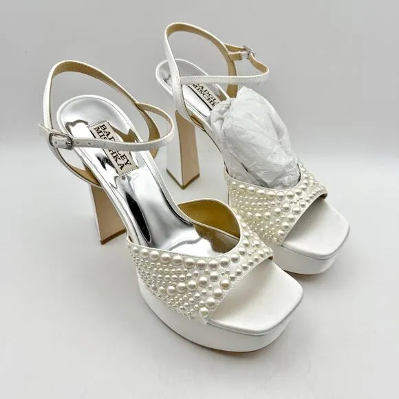 Badgley Mischka Womens Bryleigh Platform Sandals US 7 EU 37.5 White Satin EUC