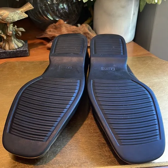 Bally “Arcon” Slip-On Black Lambskin Leather Loafers | Lightly Worn!