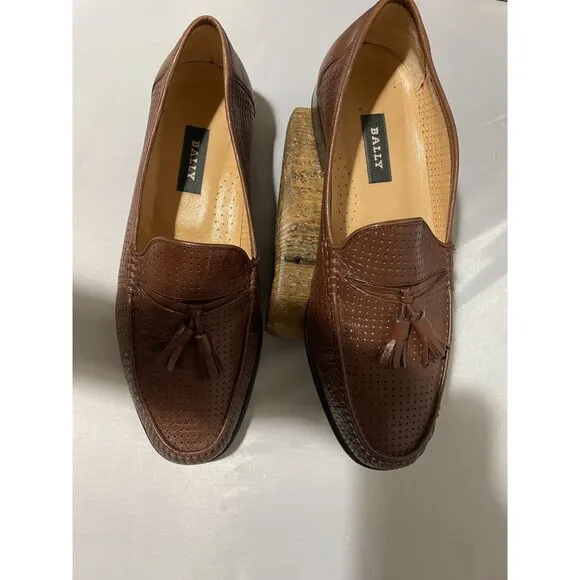 Bally Mens Brown Perforated Leather Loafers With Tassels Size 9D