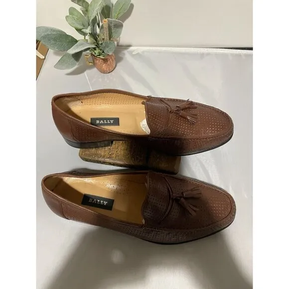 Bally Mens Brown Perforated Leather Loafers With Tassels Size 9D