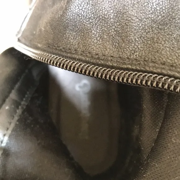 Bare traps 7.5M black tall zipper boots.