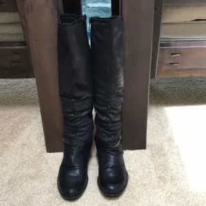 Bare traps 7.5M black tall zipper boots.