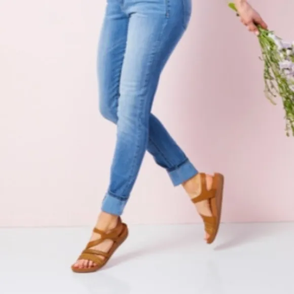 BareTraps Jalen Strappy Slingback Sandals
