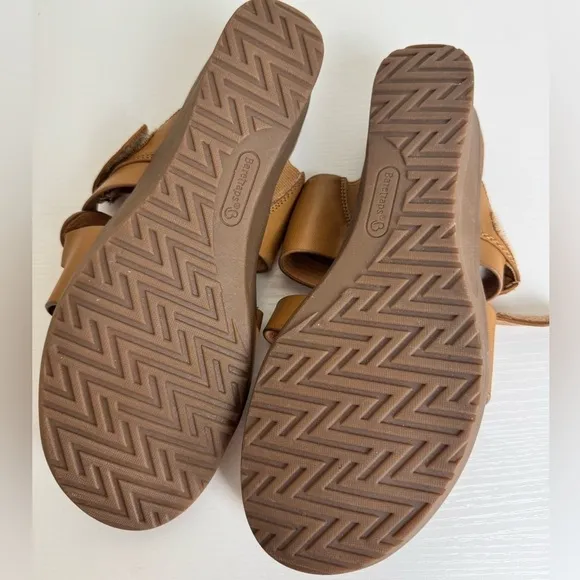BareTraps Sandals Theanna Wedge platform comfy Women’s Size 9 Tan beige