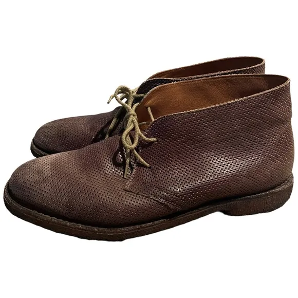 BARNEYS New York CO-OP Chukka Boots Brown Perforated Leather Rubber Sole 11.5