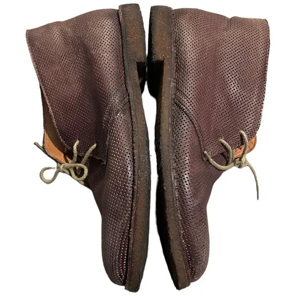 BARNEYS New York CO-OP Chukka Boots Brown Perforated Leather Rubber Sole 11.5