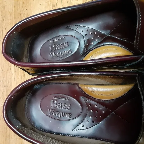 Bass Weejuns Mahogany Brown Tassel Loafers