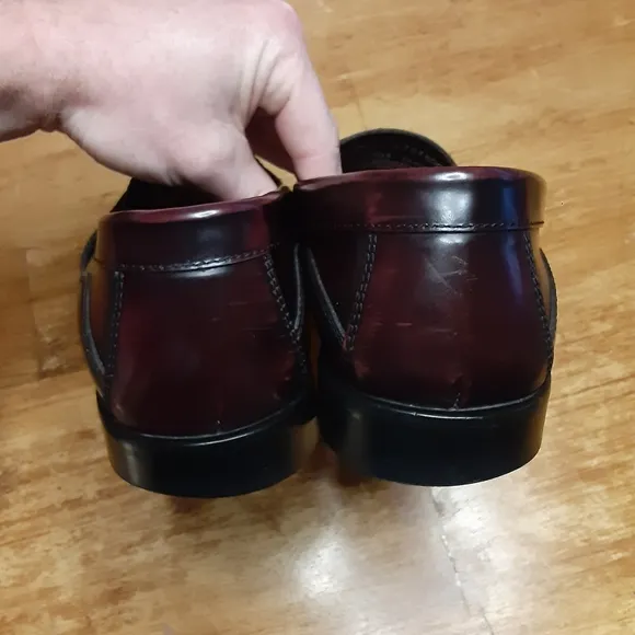 Bass Weejuns Mahogany Brown Tassel Loafers