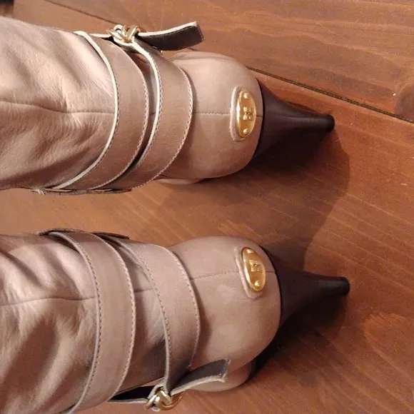 BCBG MAXAZRIA, All Leather &quot;Latasha&quot; Pull-On 15&quot; Boot, , Sz. 8B/38, Desert Color