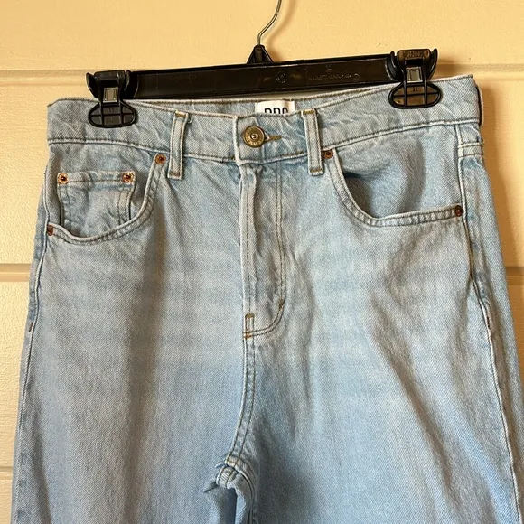 BDG Urban Outfitters Authentic Straight Leg Jeans Size 28