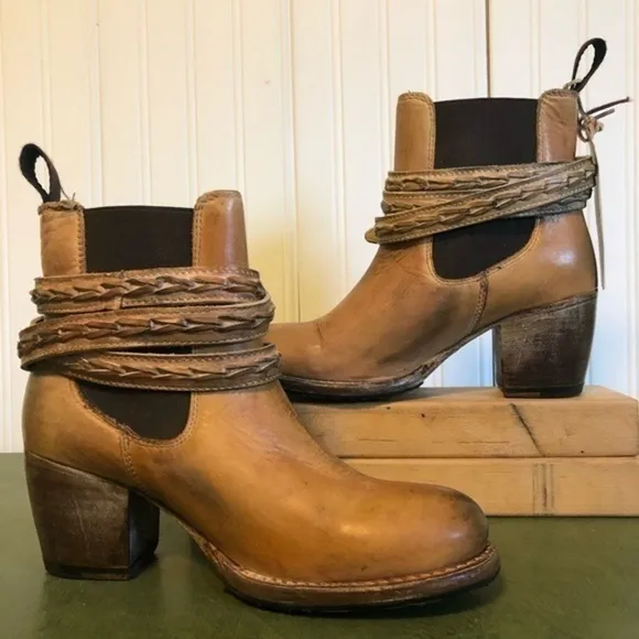 Bed Stu NWT Lorn Boots in Tan Rustic White