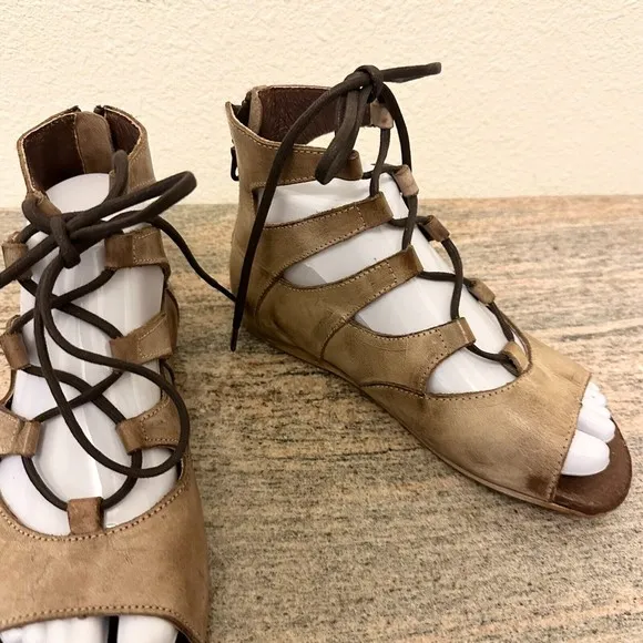 BED STU Roan Winnie Leather Sandals Shoes in Rustic Tan Size 6 US NEW