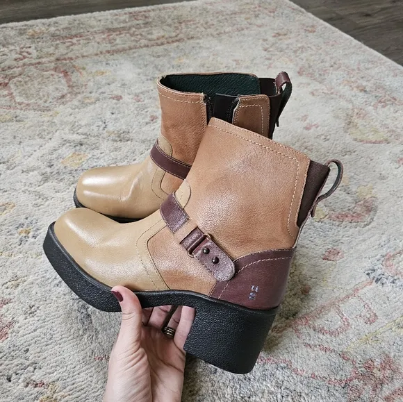 Bedstu | Roan Leather Penultimate Heel Booties Cafe Latte
