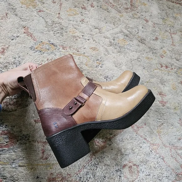 Bedstu | Roan Leather Penultimate Heel Booties Cafe Latte