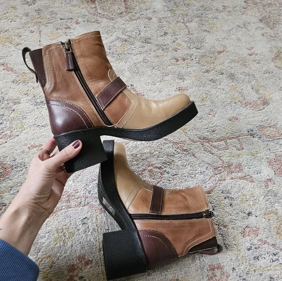Bedstu | Roan Leather Penultimate Heel Booties Cafe Latte