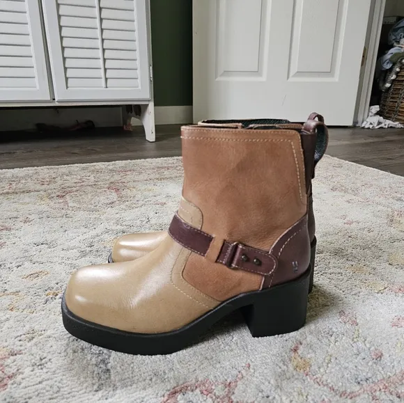 Bedstu | Roan Leather Penultimate Heel Booties Cafe Latte