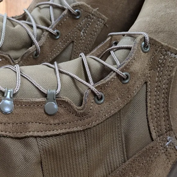 Belleville Desert Tan Suede Combat Boots Size 12 W