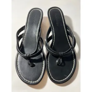 Bernardo Black Strappy Sandals