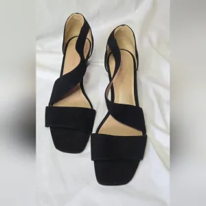 Bernardo Camille Black Strappy Suede Heeled Sandals Womens Size 9