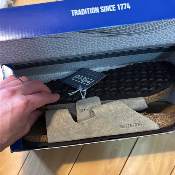 Birkenstock Arizona BS Sandals in Taupe