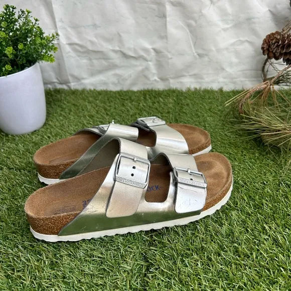 Birkenstock Arizona Soft FootbedLeather - Metallic Silver$150 37 US 6-6.5