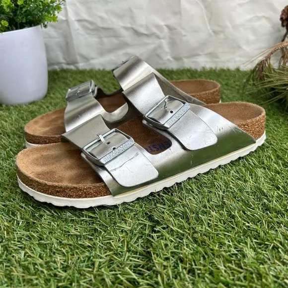 Birkenstock Arizona Soft FootbedLeather - Metallic Silver$150 37 US 6-6.5