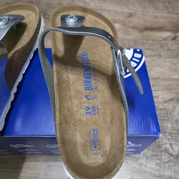 BIRKENSTOCK Gizeh Women's leather Silver Sandals size 39 Lady's 8
