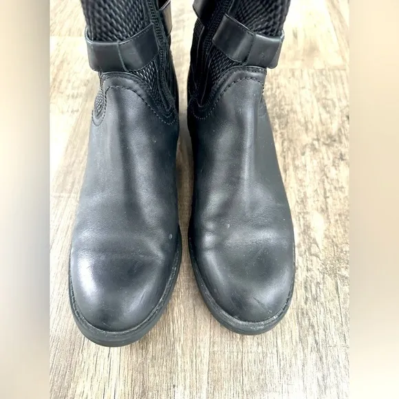 Blondo aqua protect leather black boots size 5.5