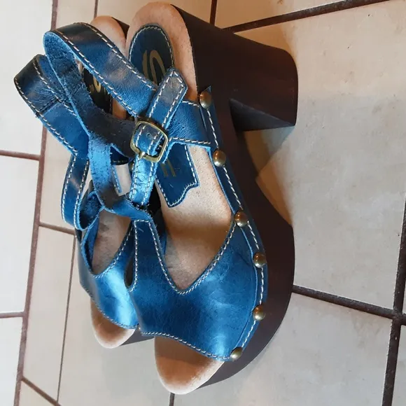 Blue Leather Women's Sandals