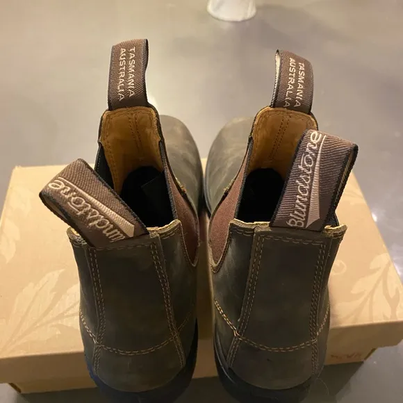 Blundstone Chelsea Boots - Rustic Brown
