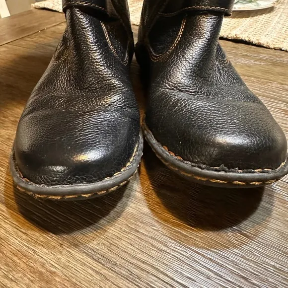 BOC Black Leather Riding Boots Western Buckle Accents Full Zip Women's Size 6.5