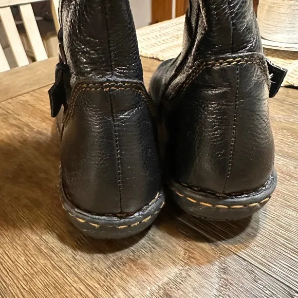 BOC Black Leather Riding Boots Western Buckle Accents Full Zip Women's Size 6.5
