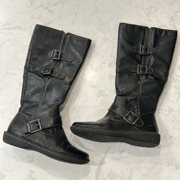 B.O.C. Virginia Tall Wide Calf Riding Boots Size 10M Brown Buckles