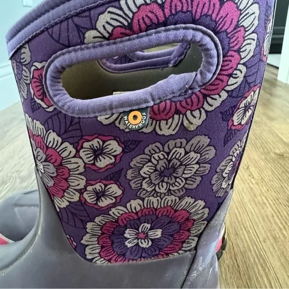 Bogs Classic Pansies Boots - Youth Size 6