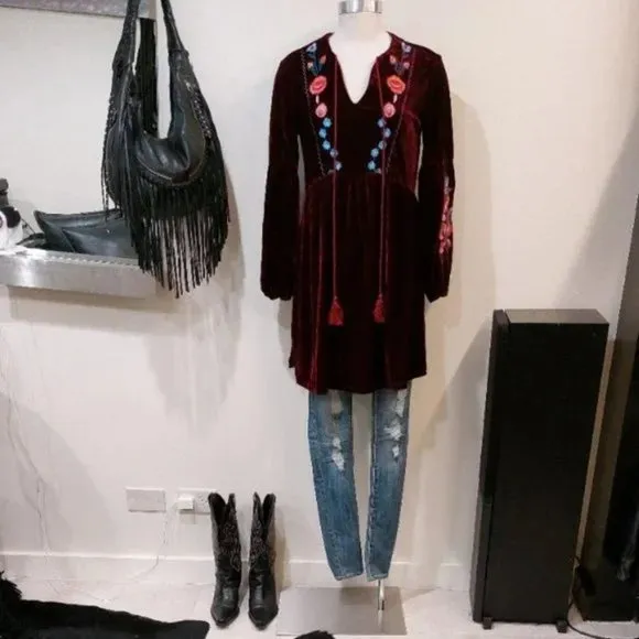 💋BOHO CHIC💋 Vintage Johnny Was Burgundy Velvet Embroidered Tunic Dress