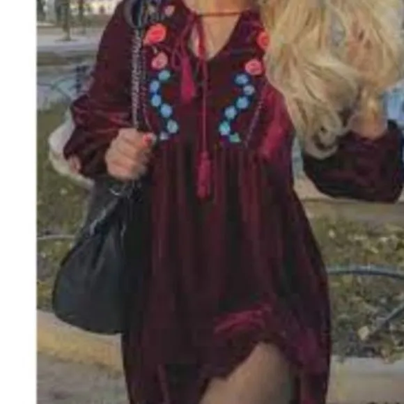 💋BOHO CHIC💋 Vintage Johnny Was Burgundy Velvet Embroidered Tunic Dress