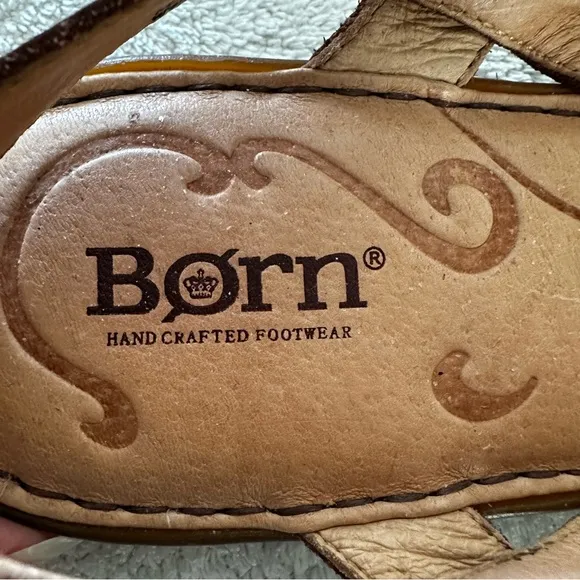 Born Brown Leather Comfort Buckle Strap Sandals 8