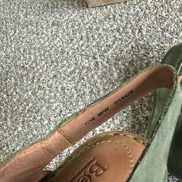 Born D19429 Green Leather Strappy Wedge Heeled Sandals Size 7 Slingback New