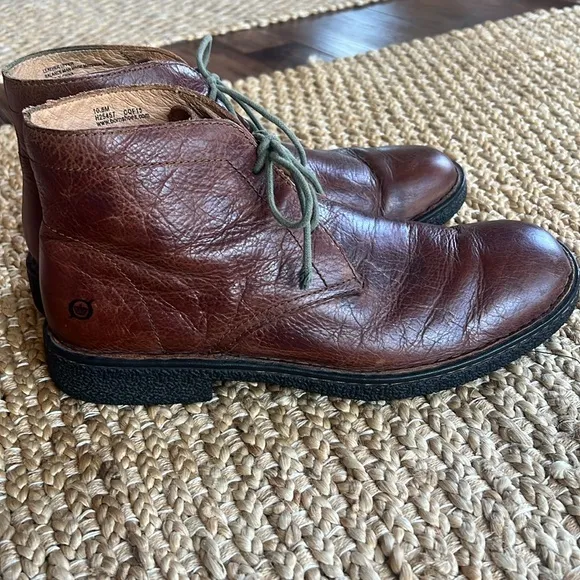 Born Men’s 10.5 Brown Leather Lace Up Chukka Boots Bohemian Casual