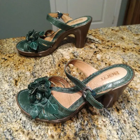 BORN Strappy Sandals Cone Heels Jade Green Flowers W41848 Women's Size 8