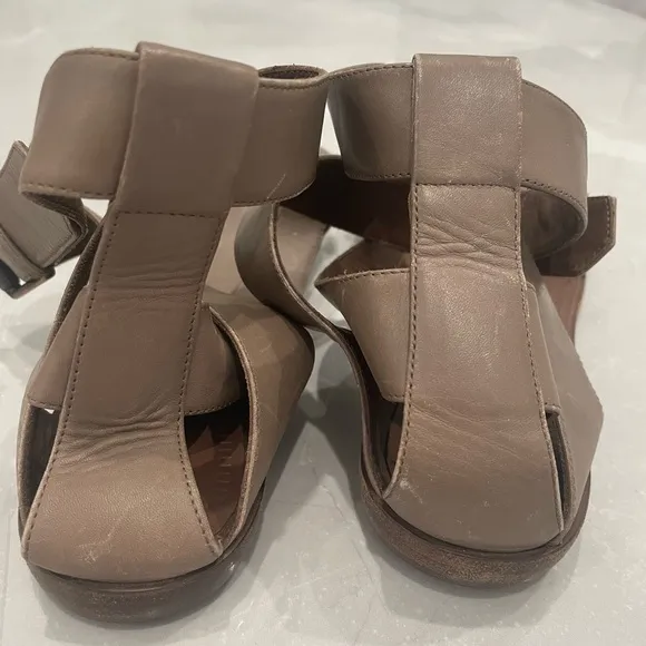 BOTTEGA VENETA LEATHER SANDALS