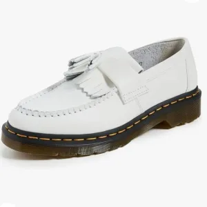 BRAND NEW DR. MARTEN'S ADRIAN  CLASSIC LEATHER LOAFER