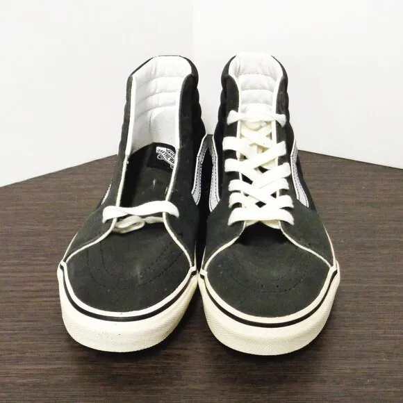Brand New Vans Sk8-Hi Youth sneakers. Black/Silver 6 New In Box VN0A4U12YG4 F53