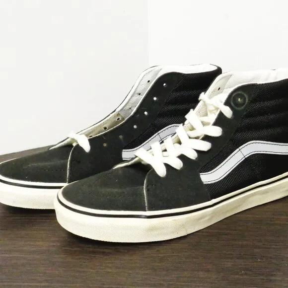 Brand New Vans Sk8-Hi Youth sneakers. Black/Silver 6 New In Box VN0A4U12YG4 F53